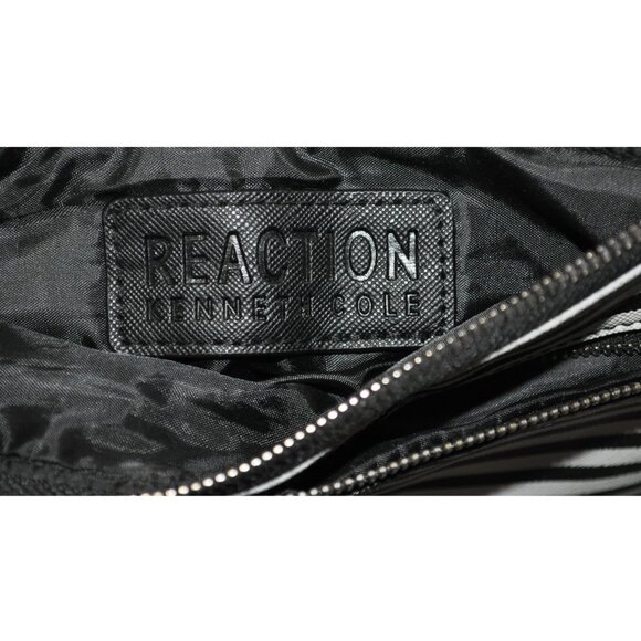 Reaction Kenneth Cole black & white stripe 2 pocket clutch or makeup bag (21G) - Picture 5 of 8